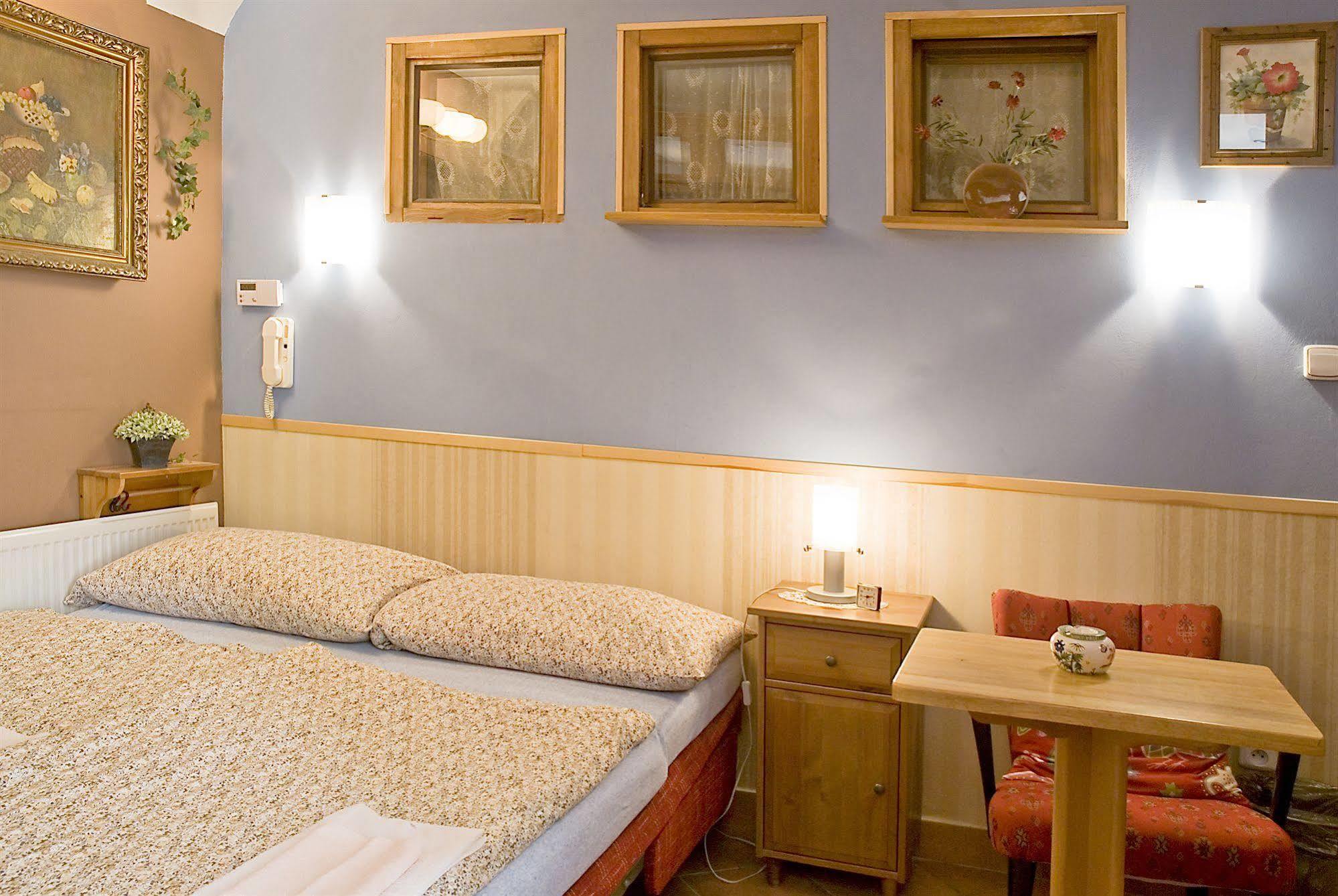 Alice House Prag